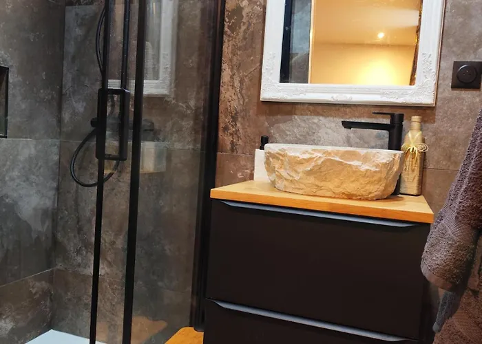 Chateau De La Sagesse Daire